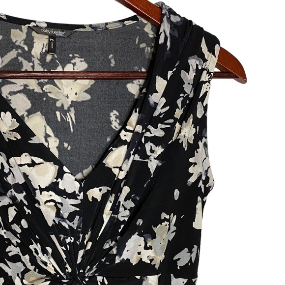 Daisy Fuentes Petites Mini Dress Empire Waist A-Line Floral Black White SP PS - Picture 8 of 15